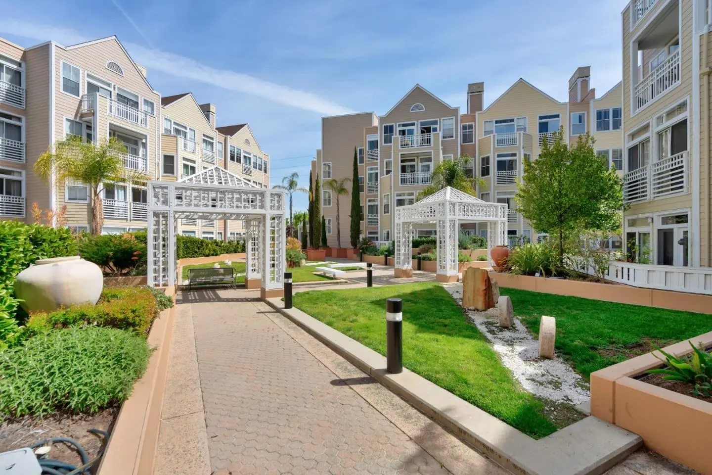 550 Ortega Ave B330, Mountain View