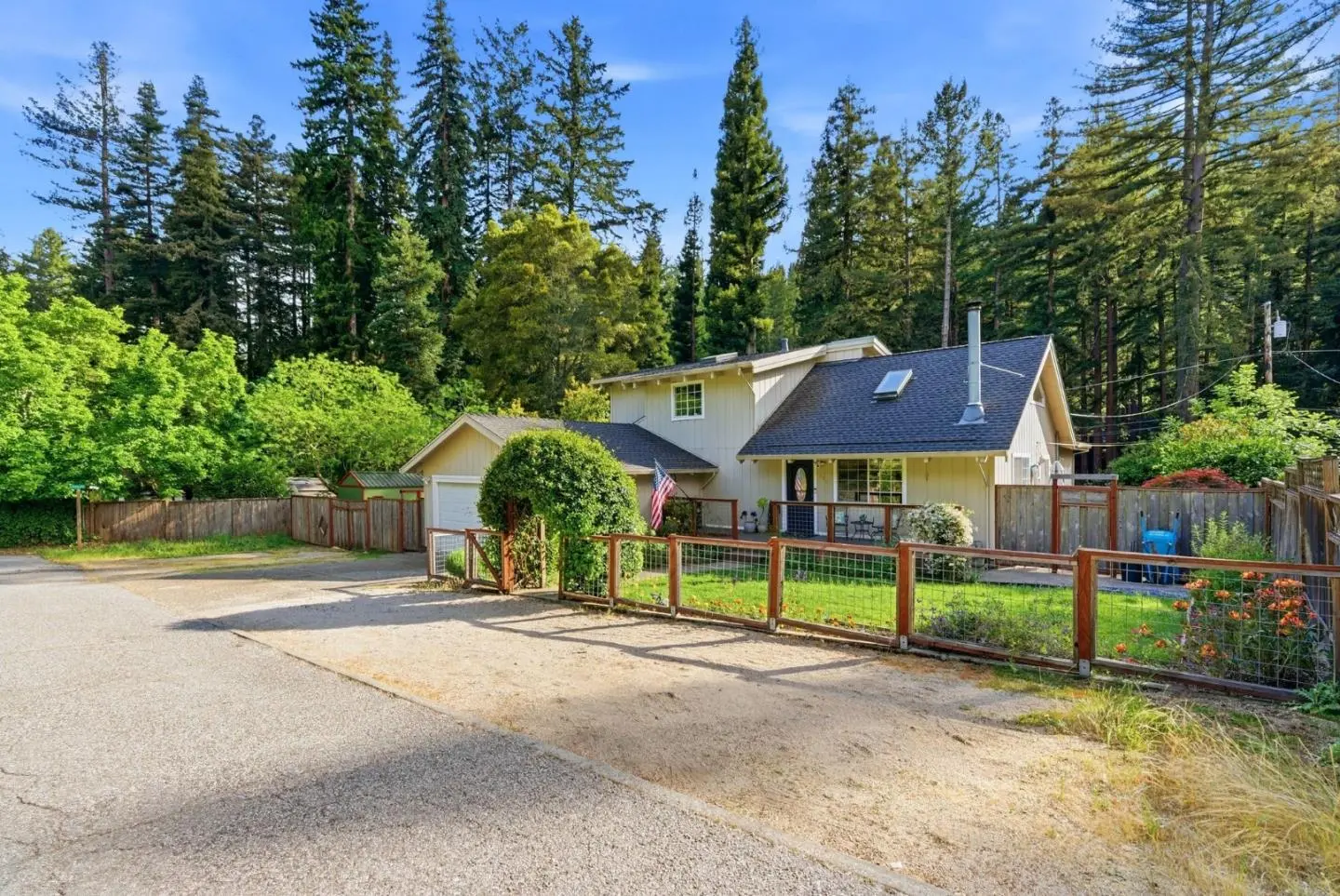 105 Garden Ln, Boulder Creek