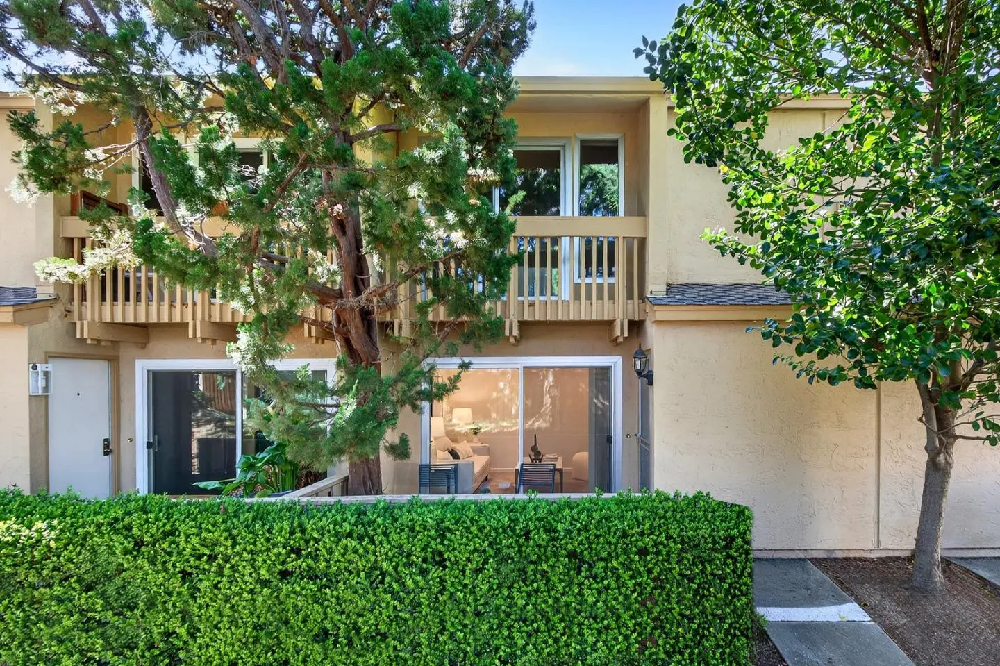 125 Connemara Way 130, SUNNYVALE