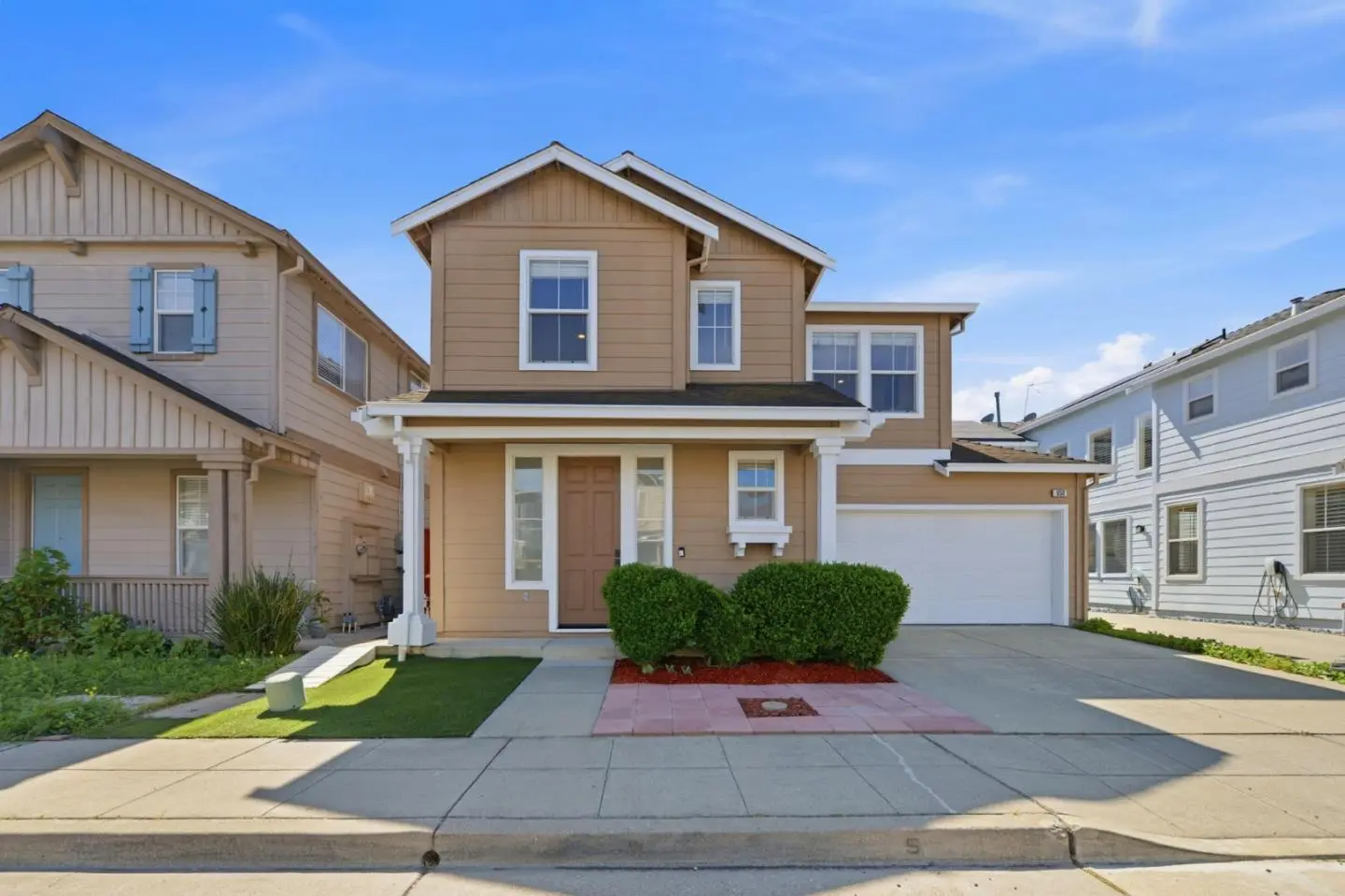 950 Mouton Cir, EAST PALO ALTO