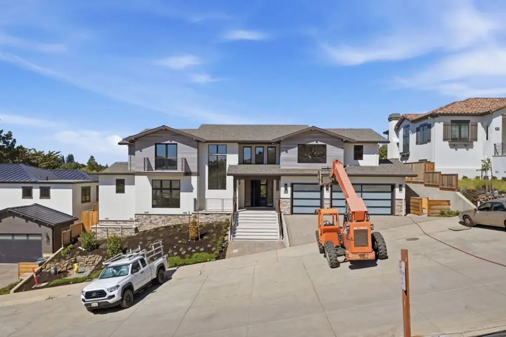 18 Bel Aire Ln, SAN MATEO