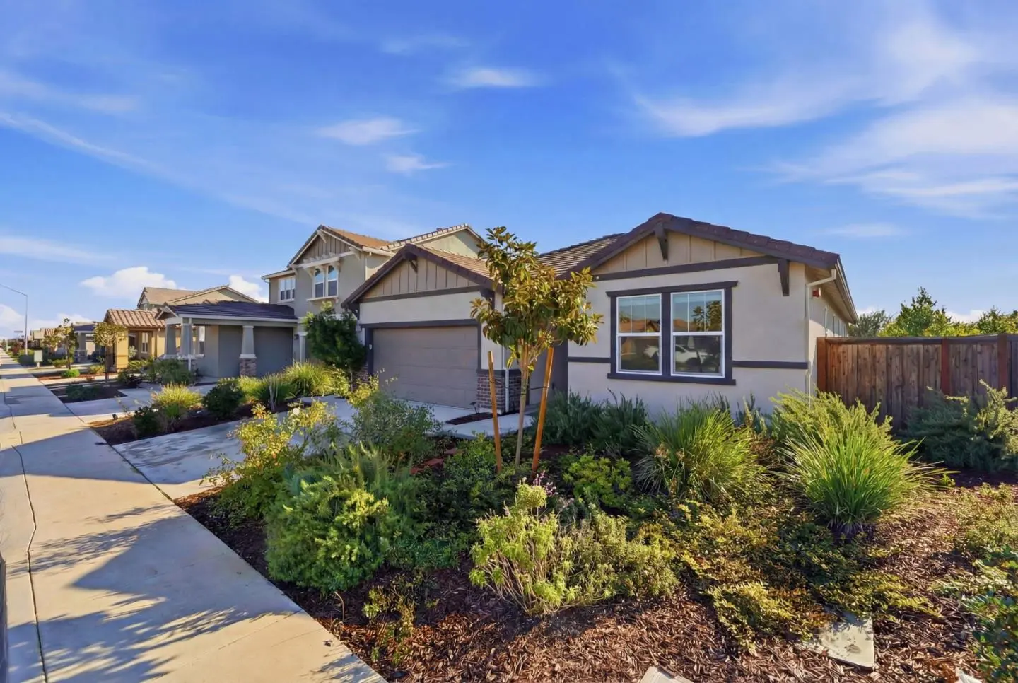 608 Somerset Way, PATTERSON