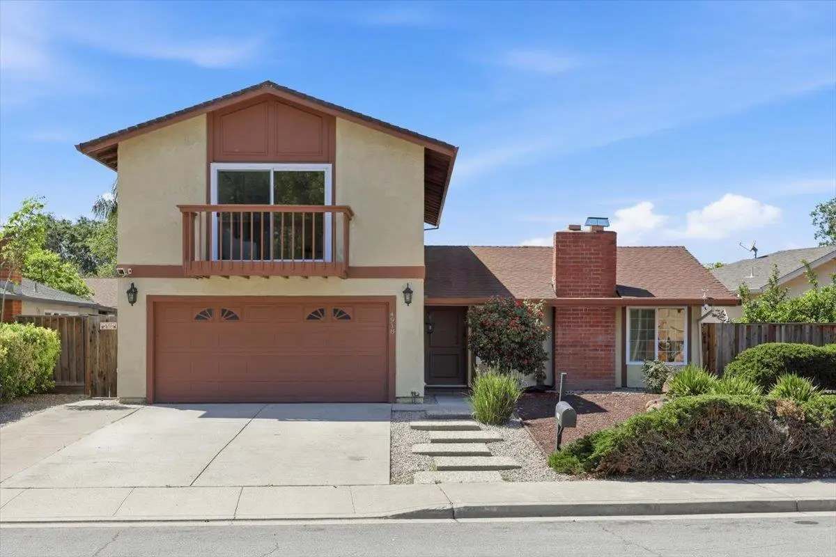 4918 Avenida De Los Arboles, SANTA CLARA