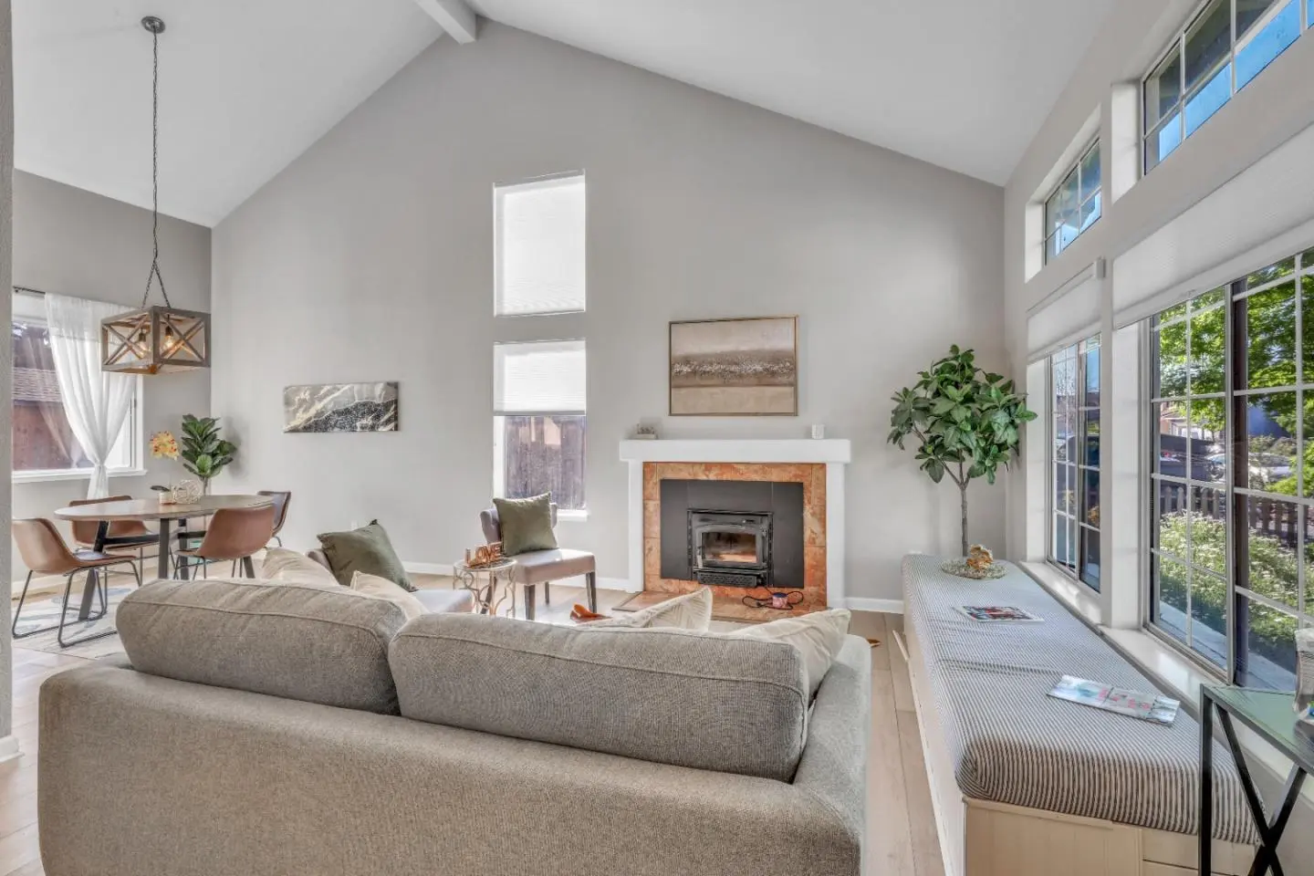 810 Coventry Cir, BRENTWOOD