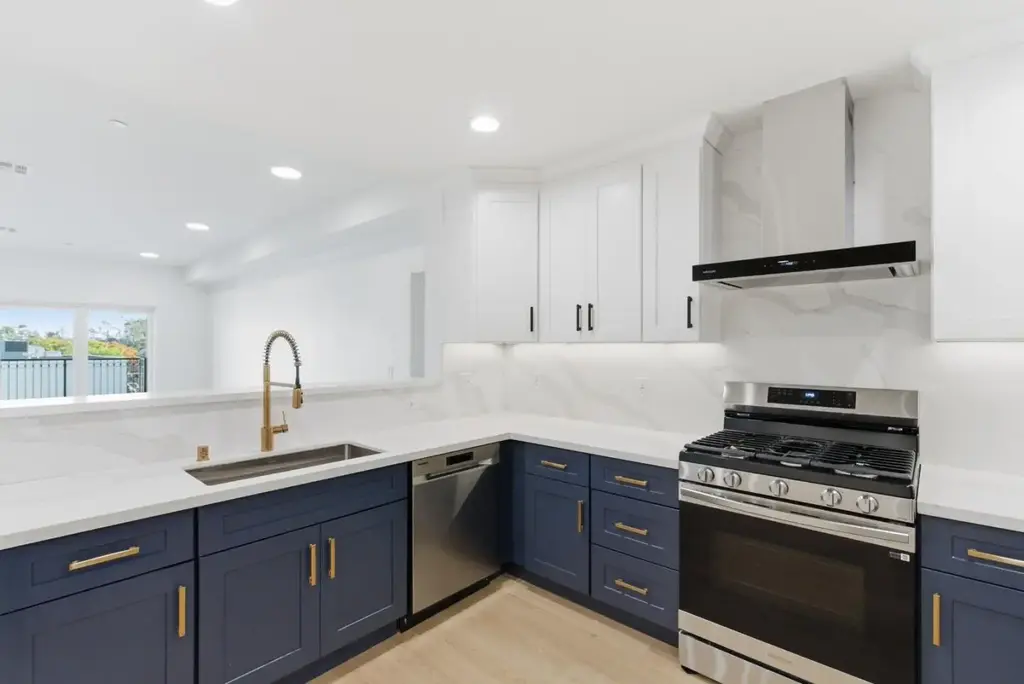 560 El Camino Real 207, SAN CARLOS