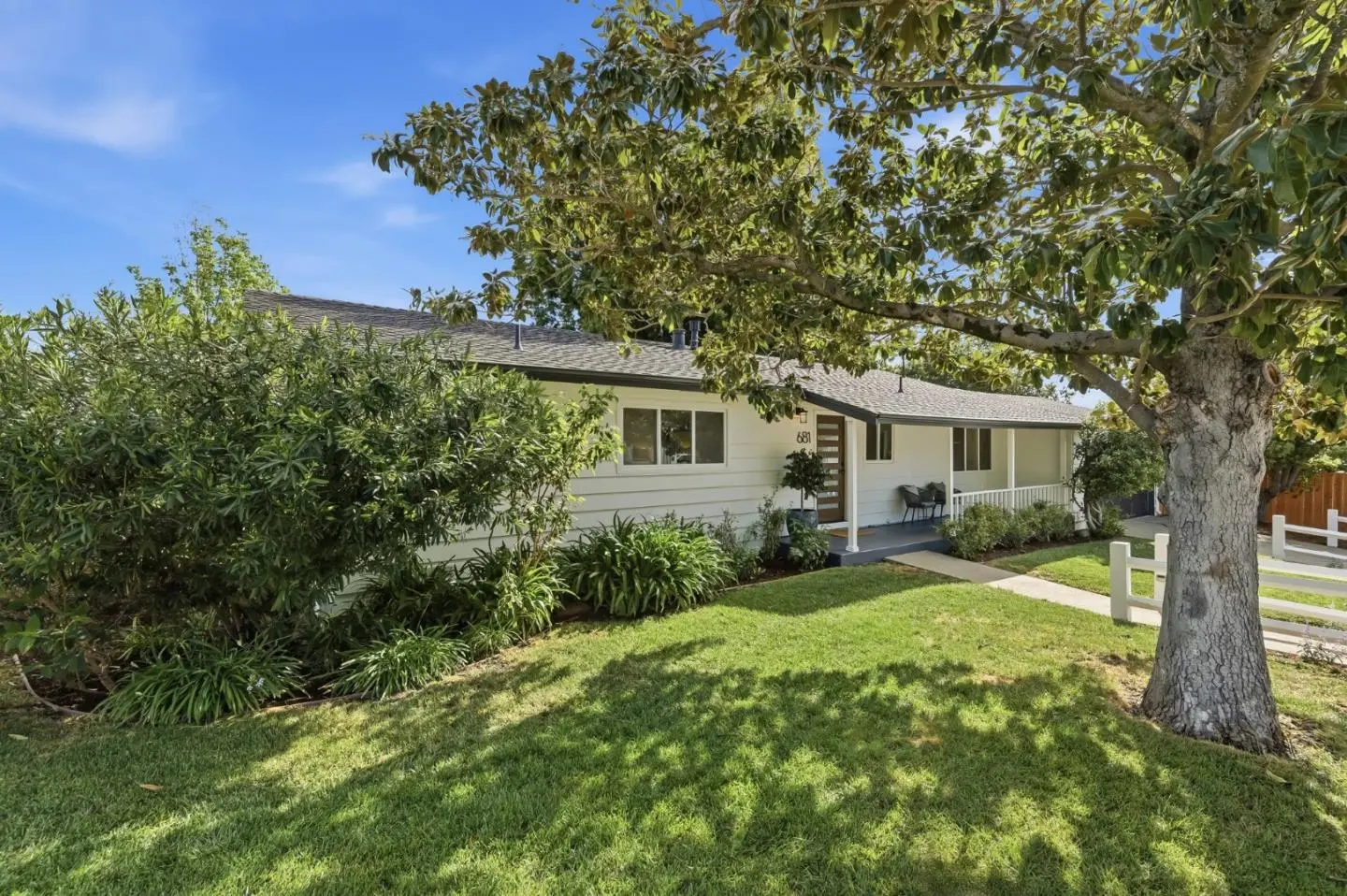 681 Emerald Hill Rd, Redwood City