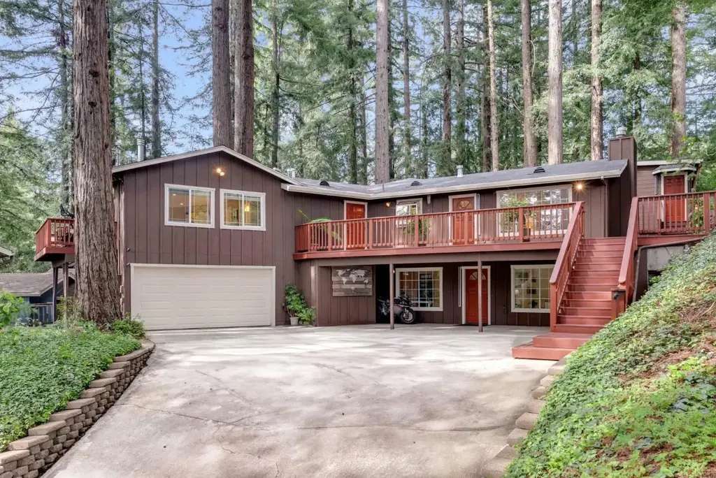 18485 Main Blvd, Los Gatos