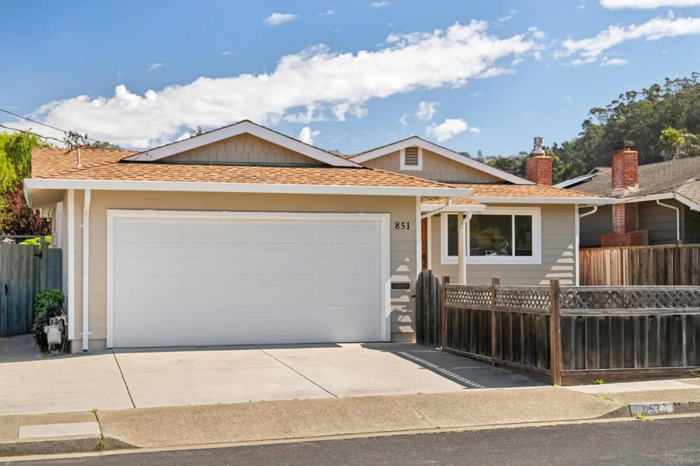 851 Standish Rd, PACIFICA