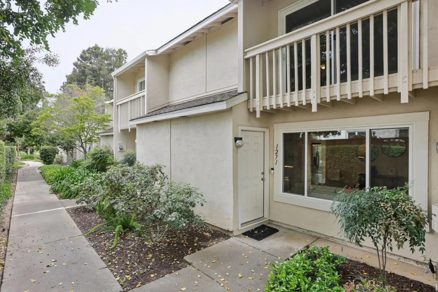 1271 Crescent Ter, SUNNYVALE