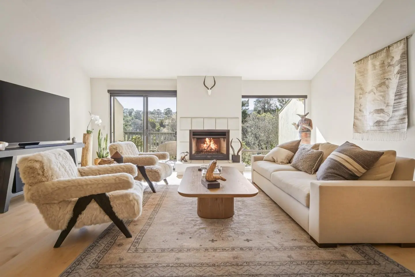 7 Via Joaquin 5, Monterey