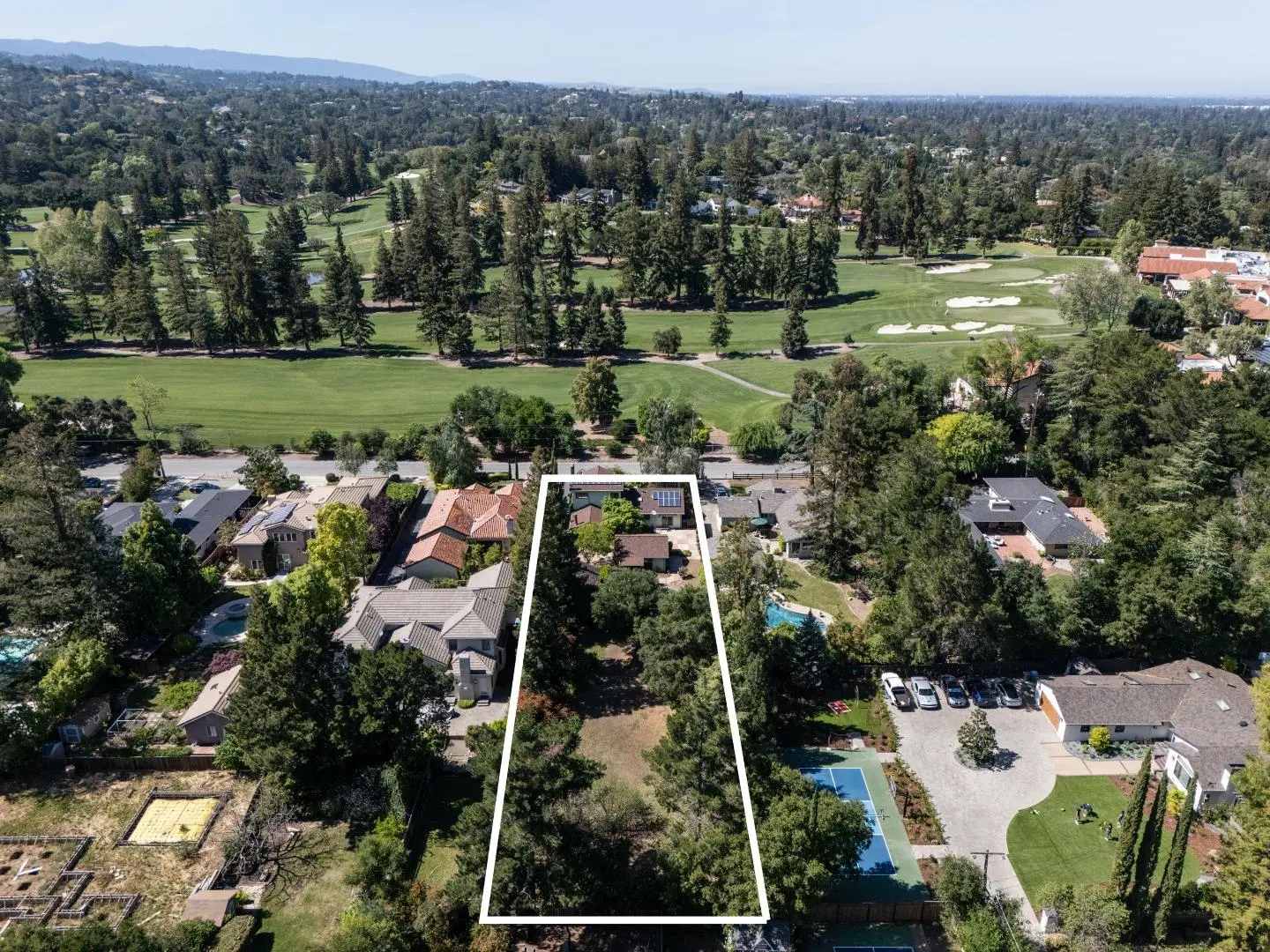 800 Loyola Dr, LOS ALTOS