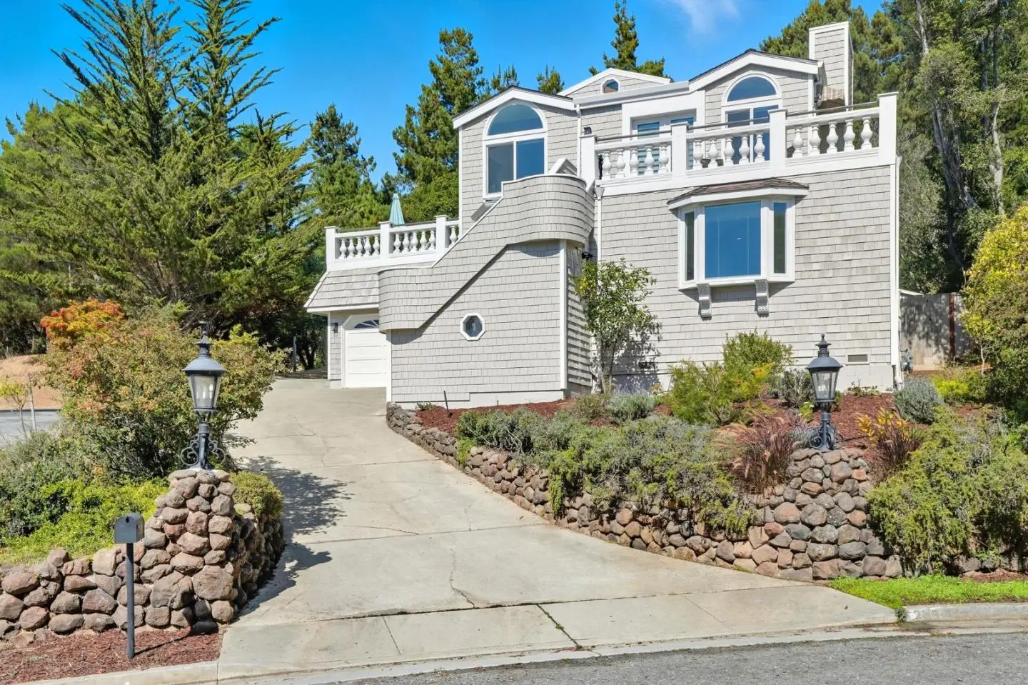 255 Thunderbird Dr, APTOS