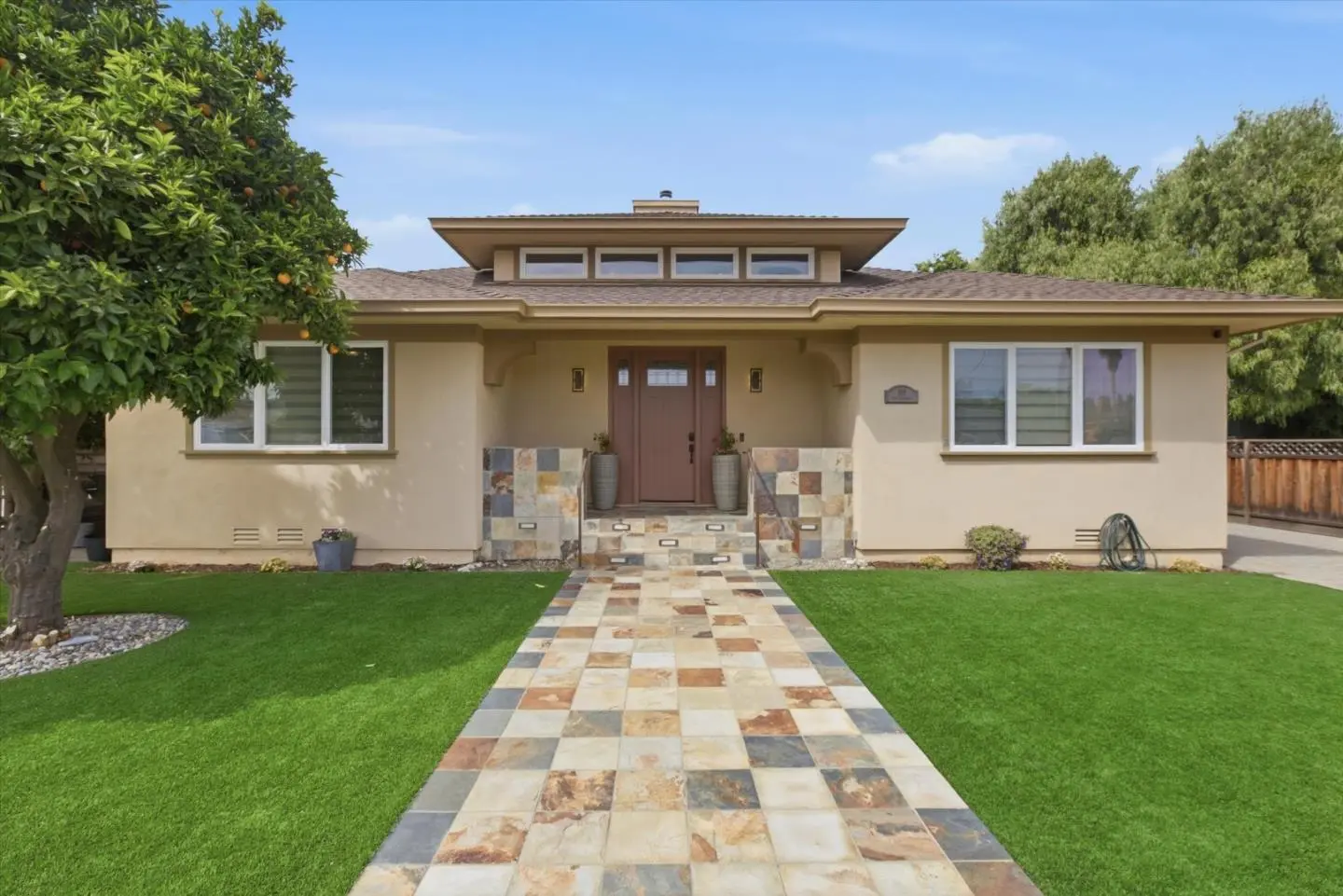 155 W Rosemary Ln, Campbell