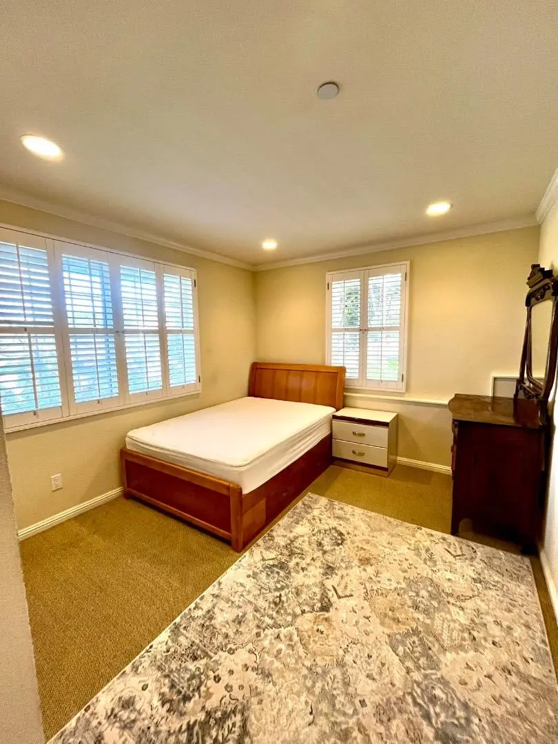 685 Sierra Point Rd, BRISBANE