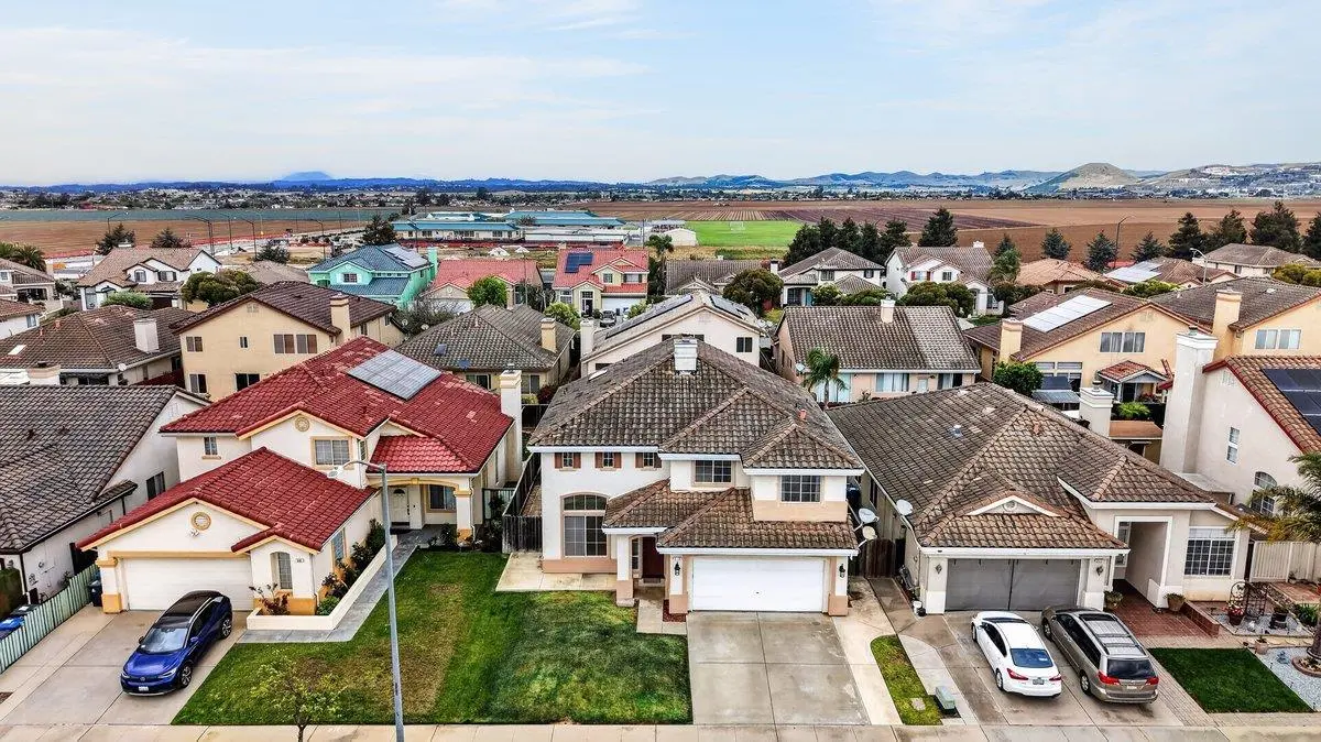 Riesling Way, SALINAS