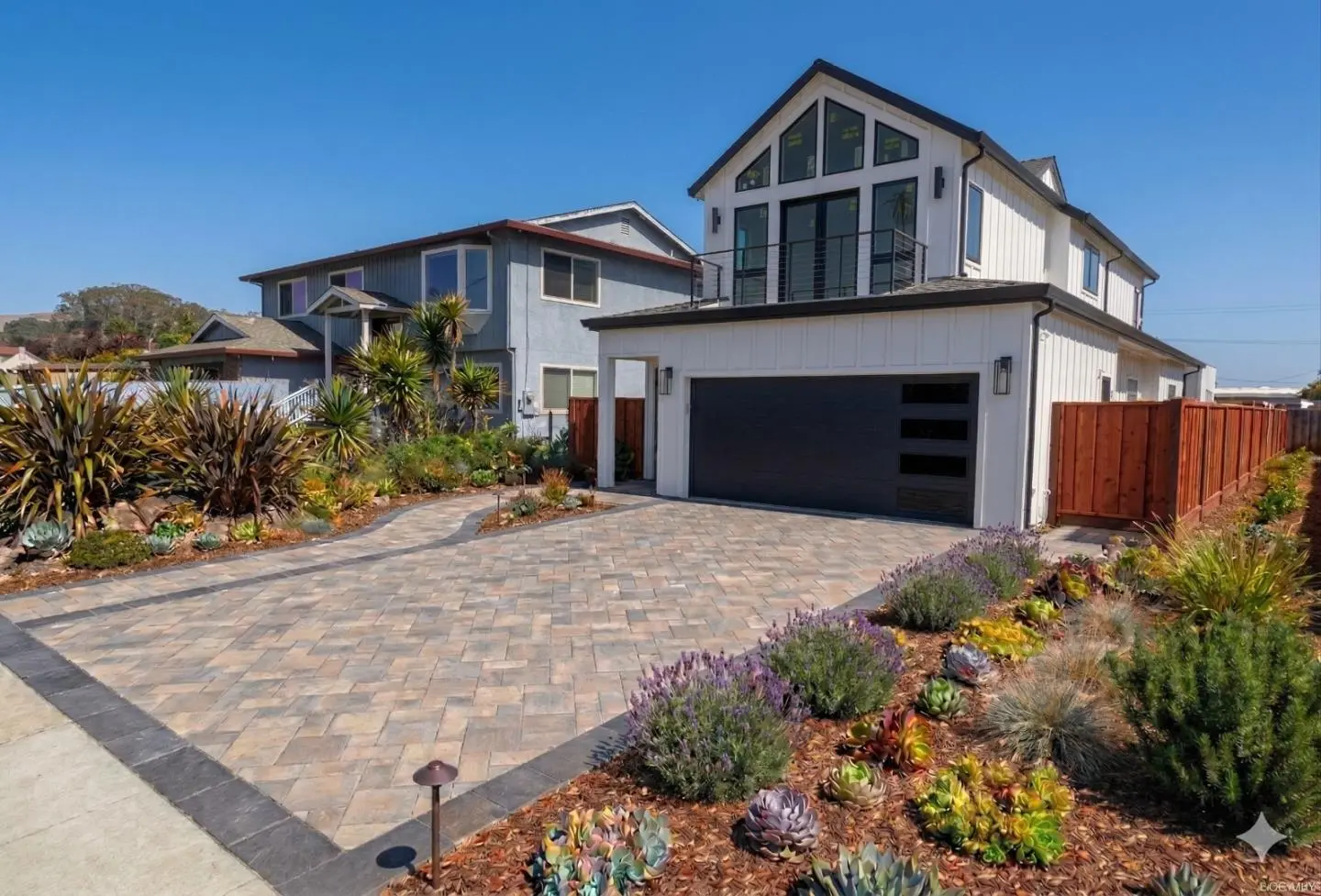 316 Grove St, HALF MOON BAY