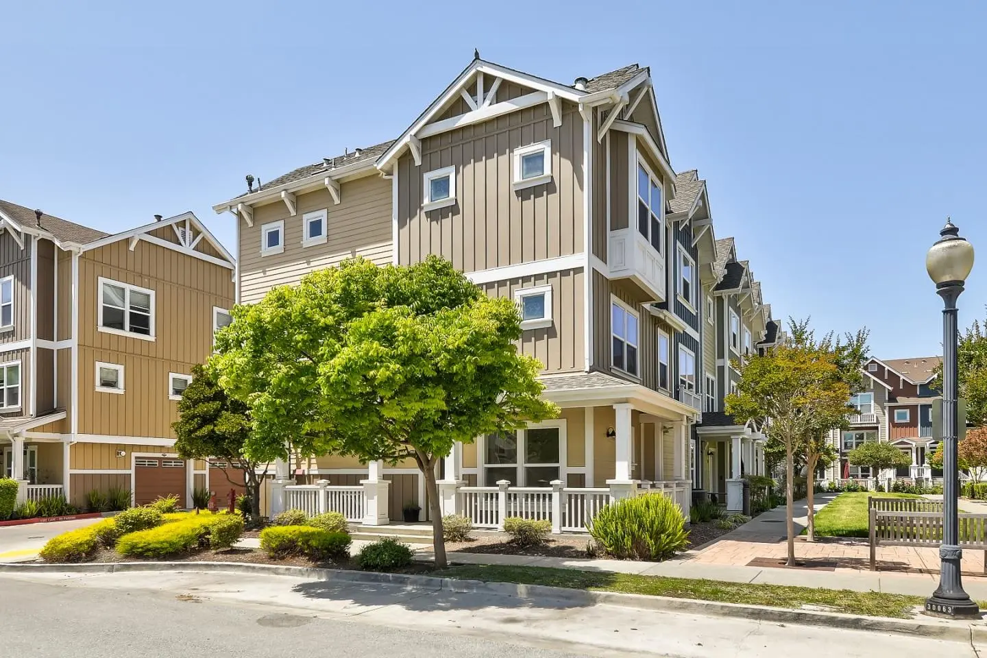 1918 Newbury Dr, Mountain View