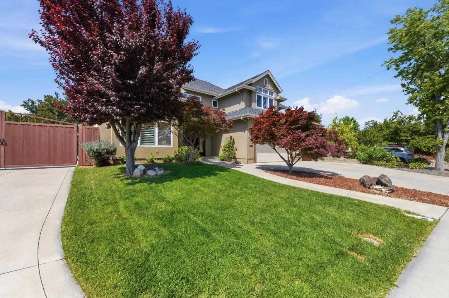 105 Calle El Padre, LOS GATOS