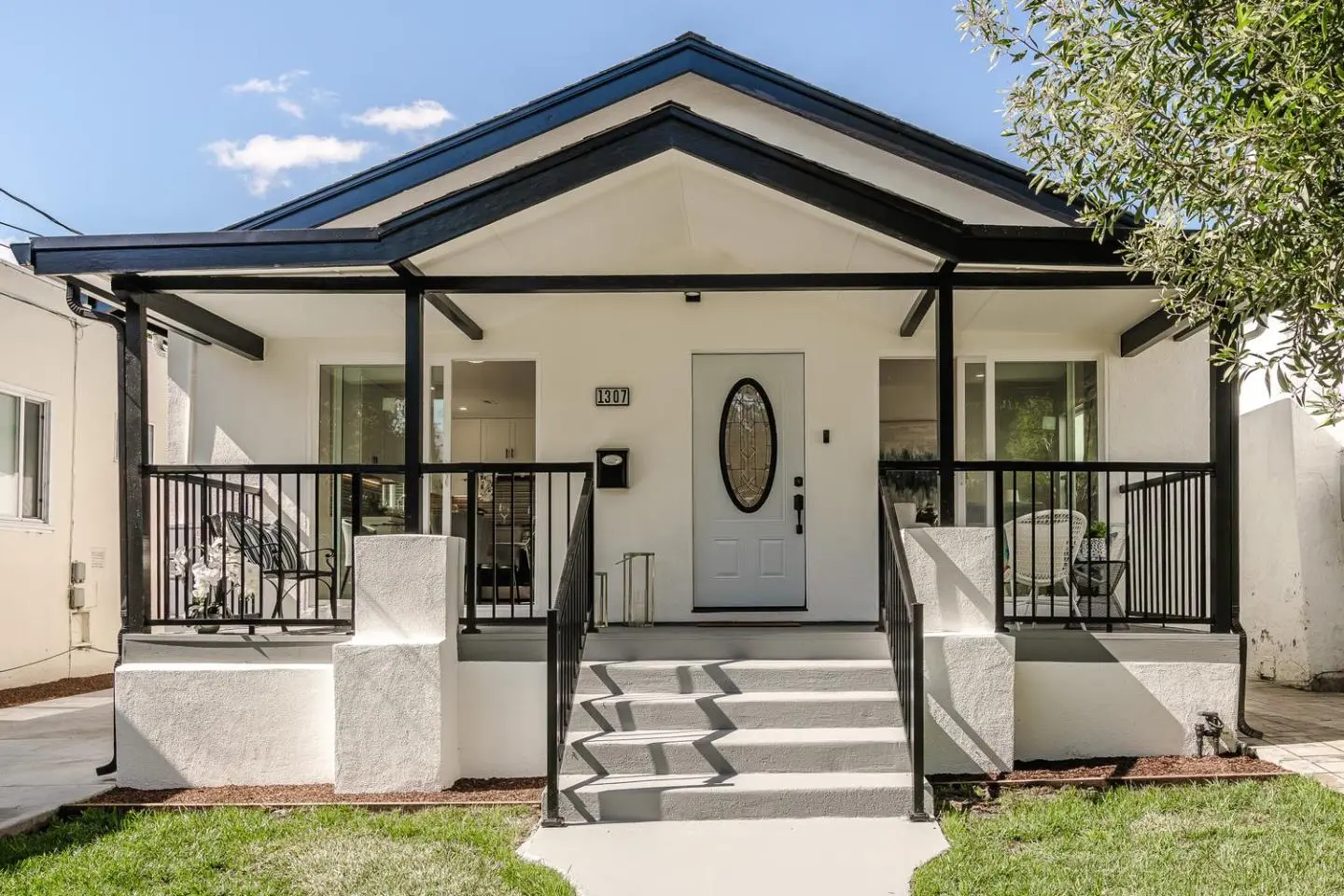 1307 California Dr, BURLINGAME