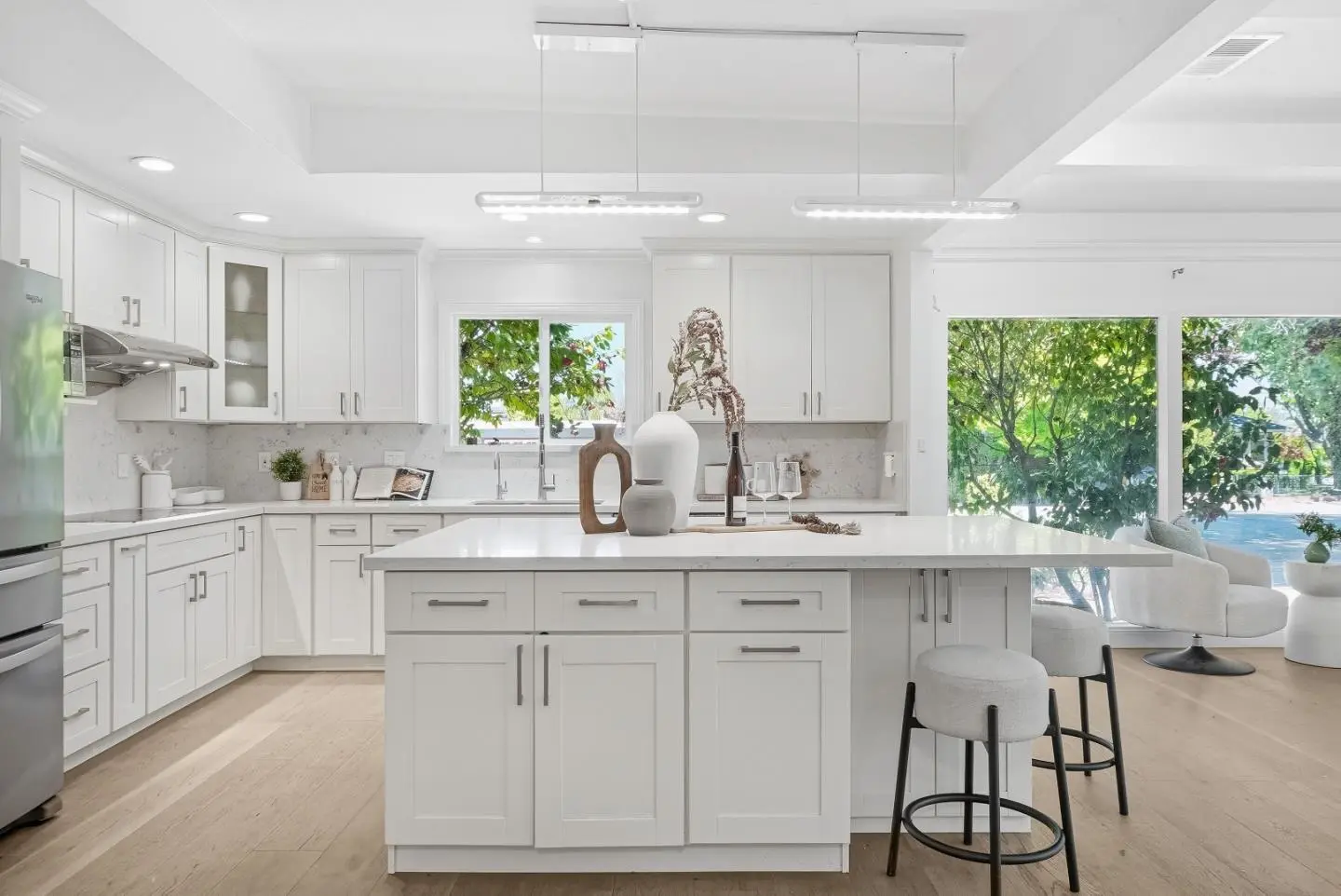 592 Sunnymount Ave, Sunnyvale