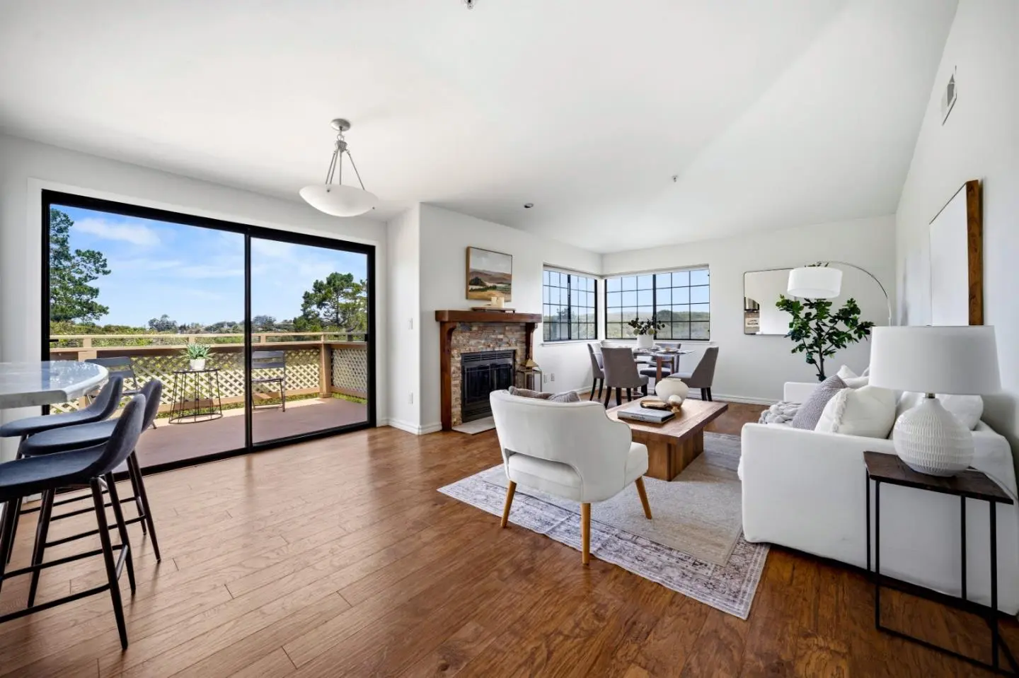 112 Quail Run Ct, MONTEREY