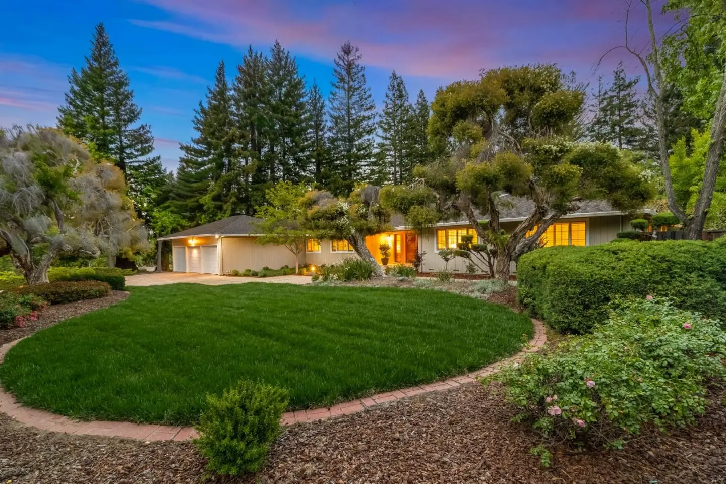 14296 Taos Dr, Saratoga