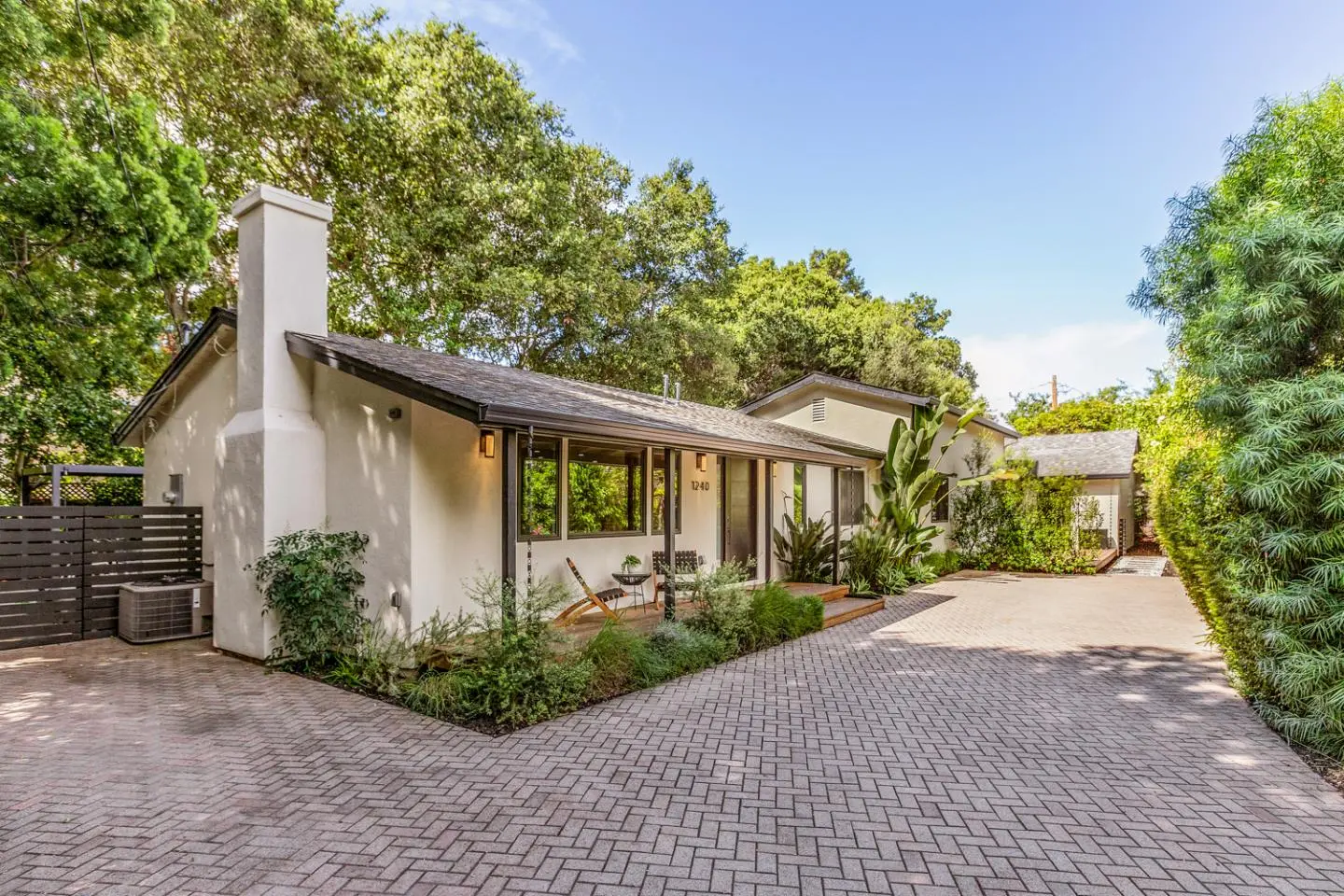 1240 Colonial Oaks Dr, Los Altos