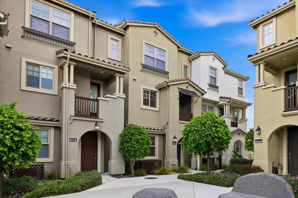 270 Ariana Pl, Mountain View