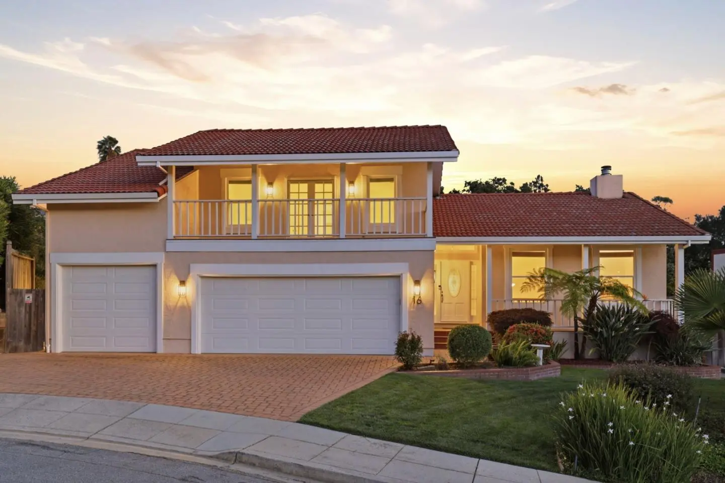 16 Bennett Rd, REDWOOD CITY