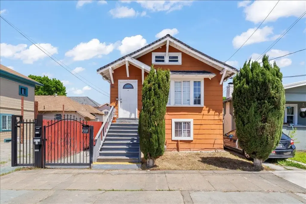 4114 E 17th St, OAKLAND