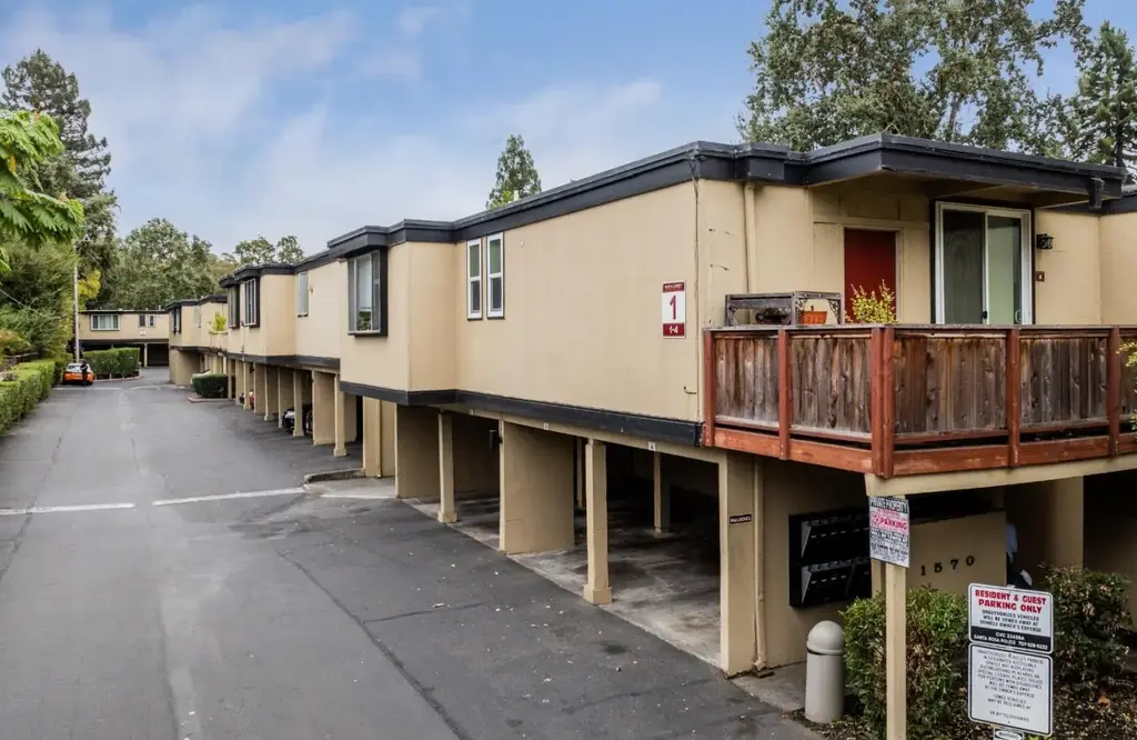 1570 North St, SANTA ROSA