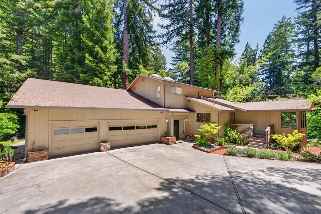 450 Vine Hill Rd, Santa Cruz