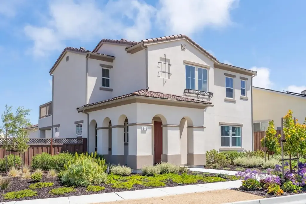 585 Santa Lucia Way, MARINA