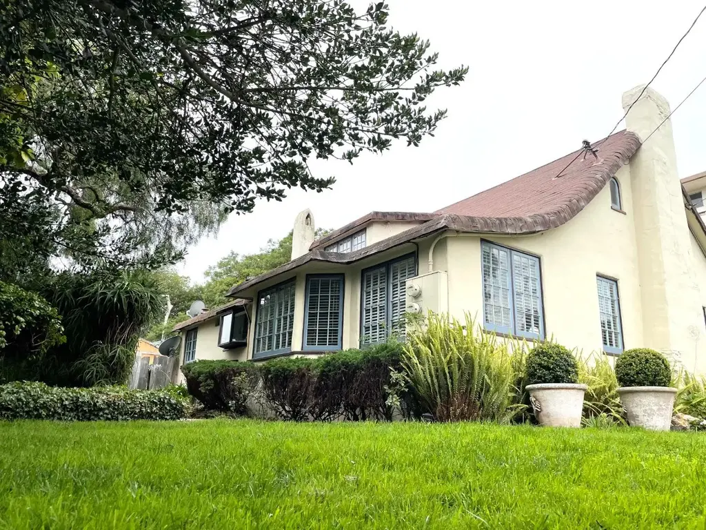 541 & 539 W Franklin St, MONTEREY