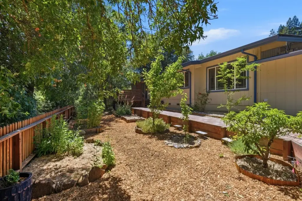 111 Greenview Dr, BOULDER CREEK