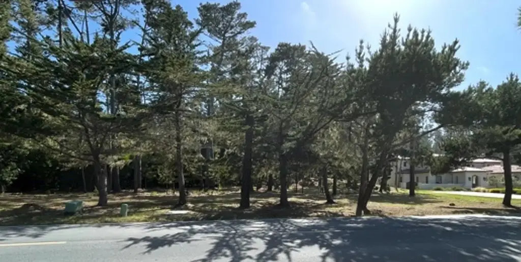 1272 Sombria Ln, PEBBLE BEACH