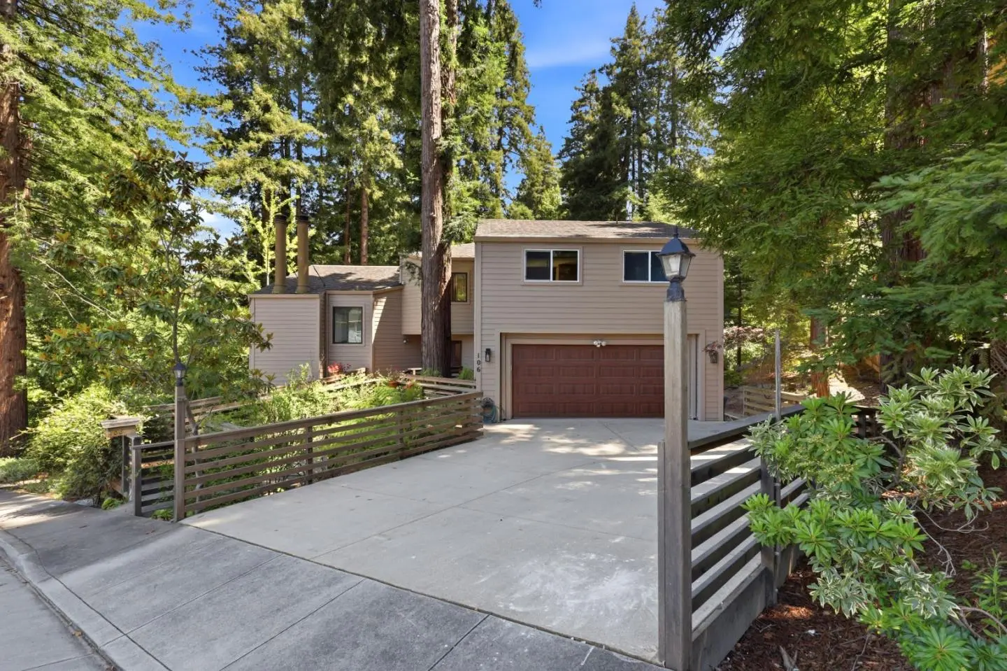 106 Carbonera Dr, SANTA CRUZ