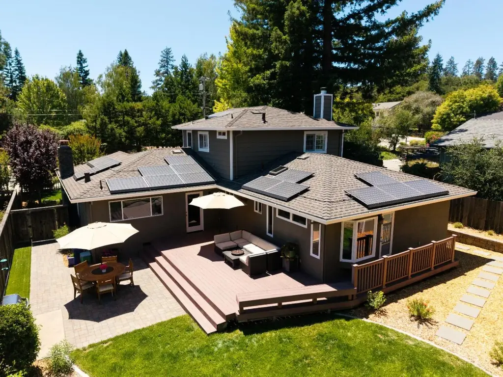 240 Bobs Ln, Scotts Valley