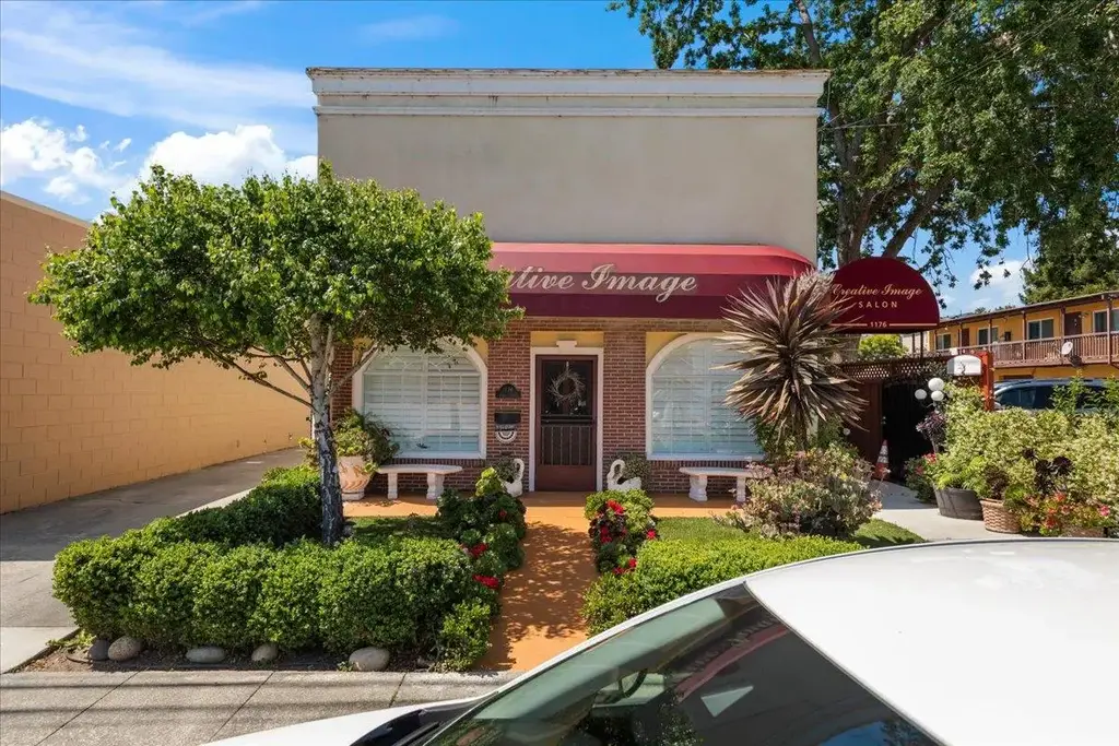 1176 Laurel St, SAN CARLOS