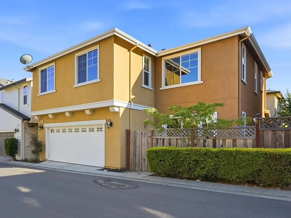 403 Pioneer Ln, Scotts Valley