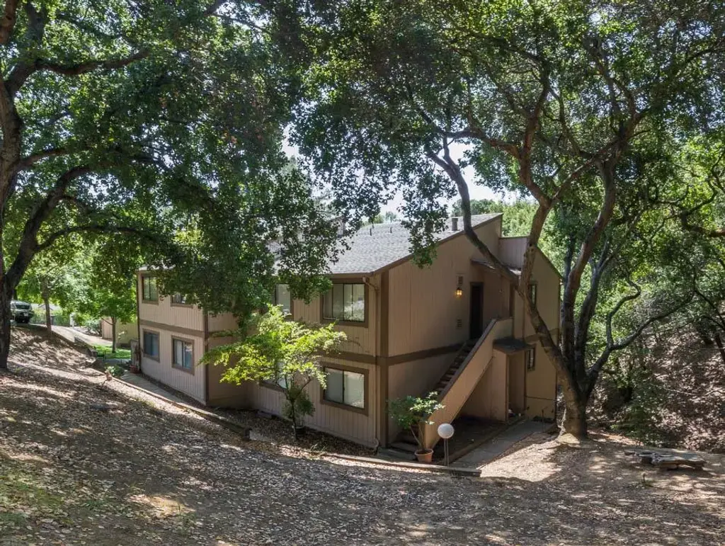 17 Clay Ct, NOVATO