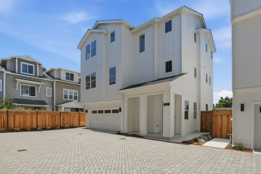 111 Sunnyside Ct, CAMPBELL