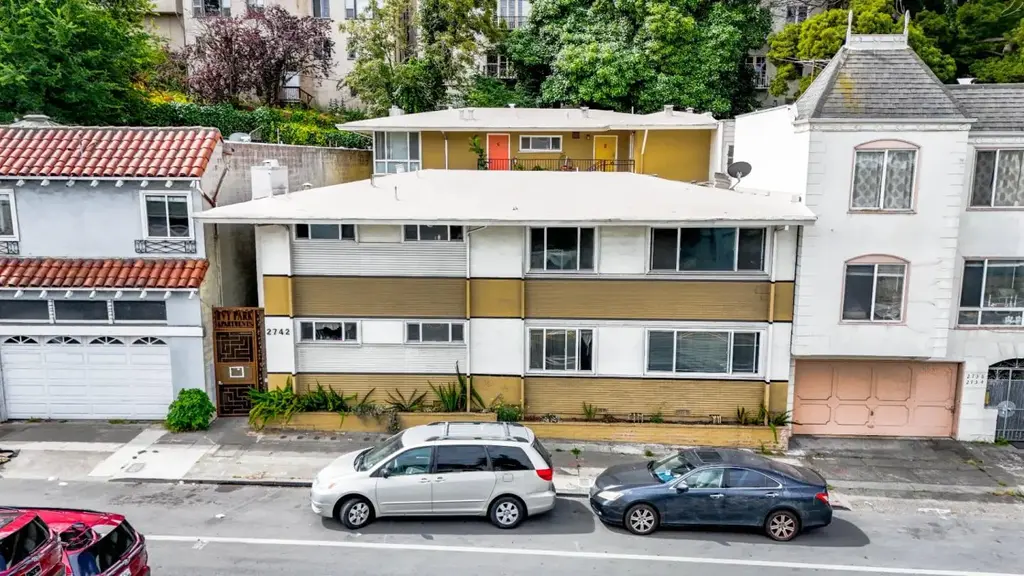 2742 Park Blvd, OAKLAND