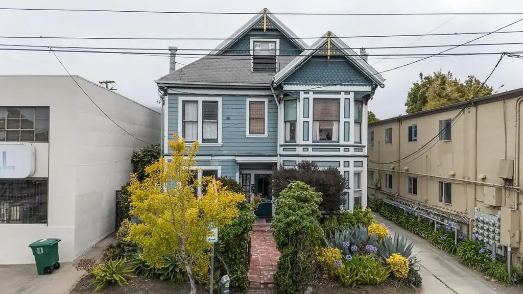 2807 Shattuck Ave, BERKELEY