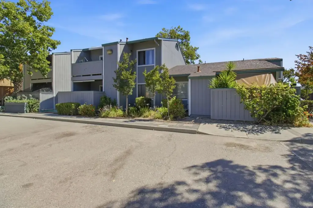 3530 Silver Oaks Way, LIVERMORE