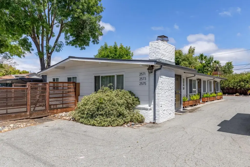 2571 Alma St, PALO ALTO