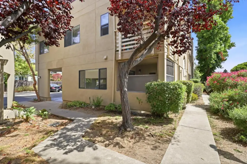 250 River St 301, Santa Cruz