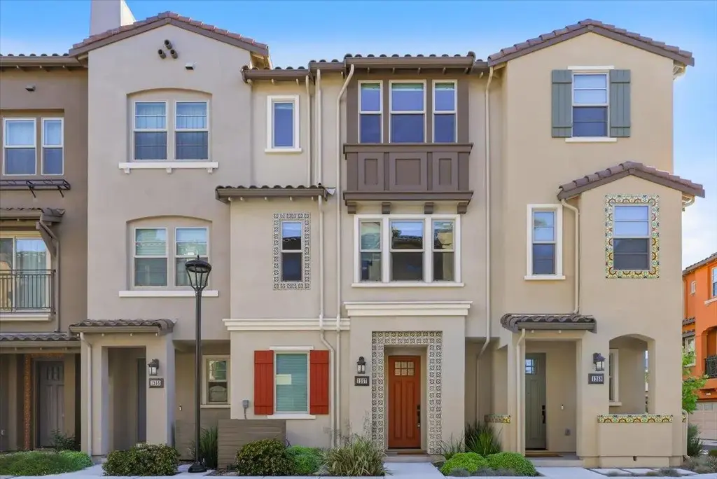1257 Verano Rd, Mountain View