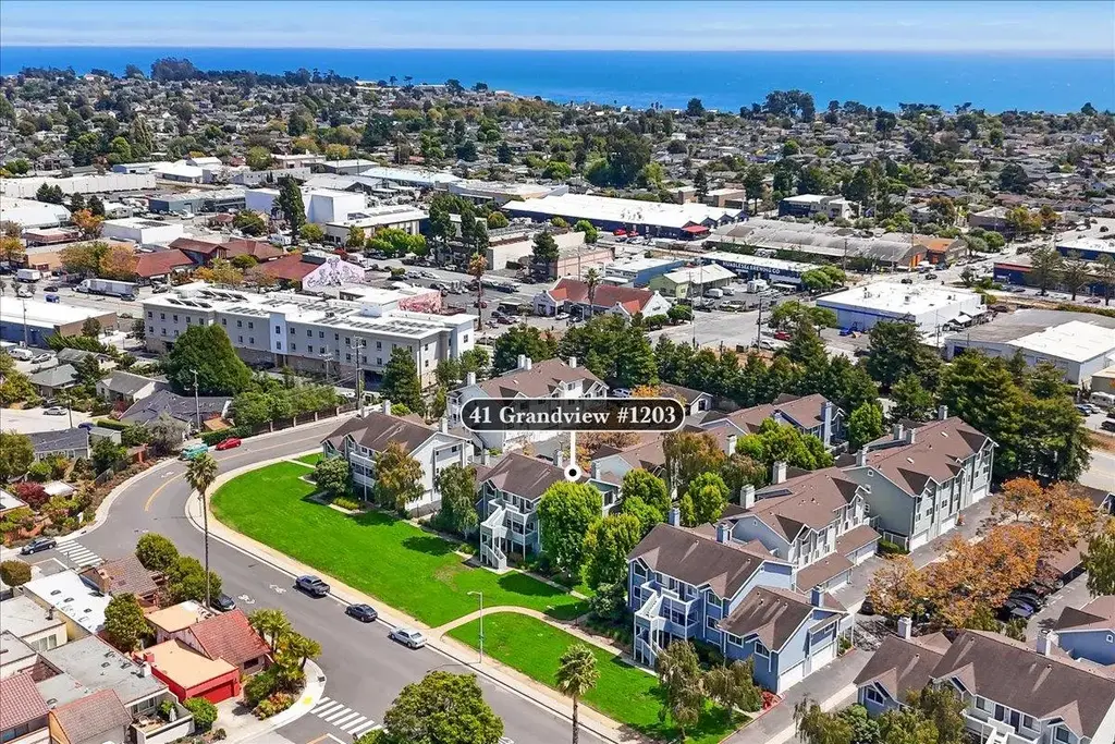 41 Grandview St 1203, SANTA CRUZ