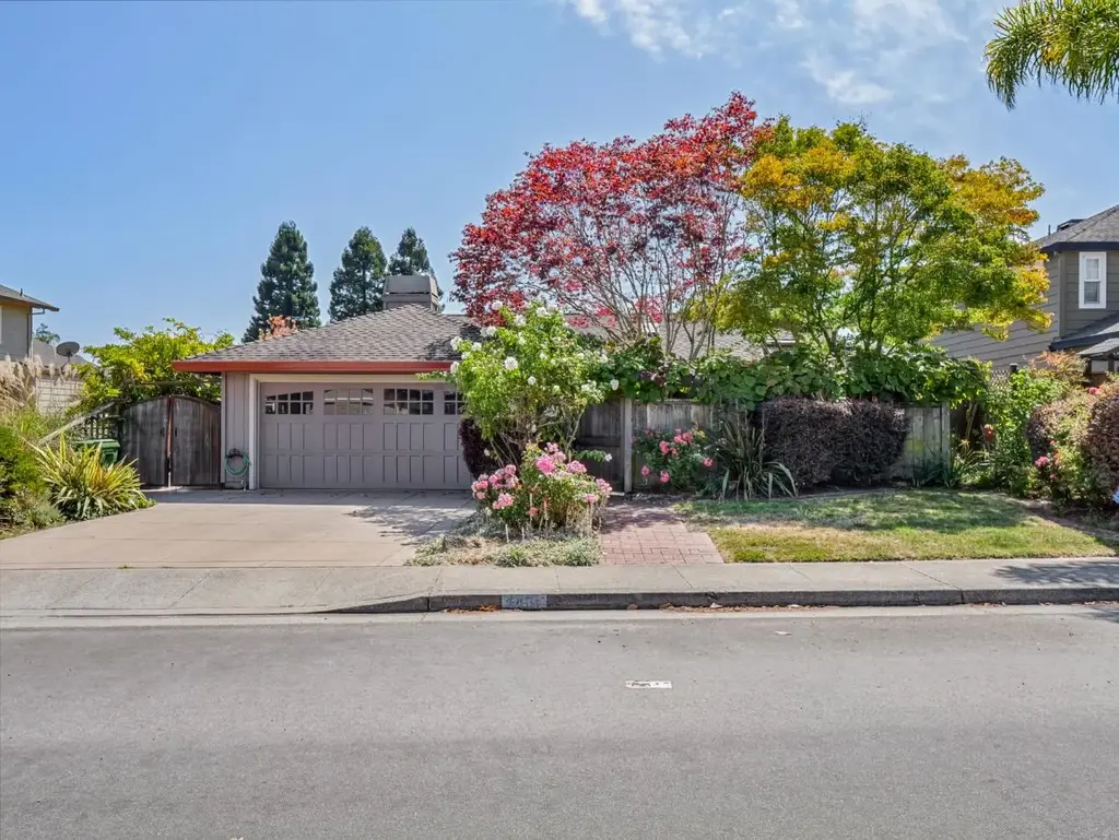 4456 Merlin Way, SOQUEL